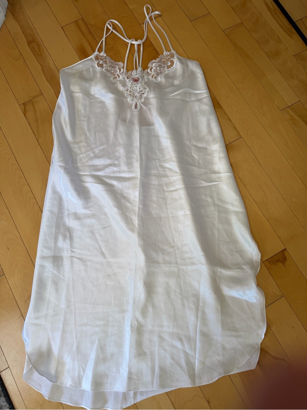 Angelique White Satin Lace Nightgown XL NWT Floral Lace Strappy Back